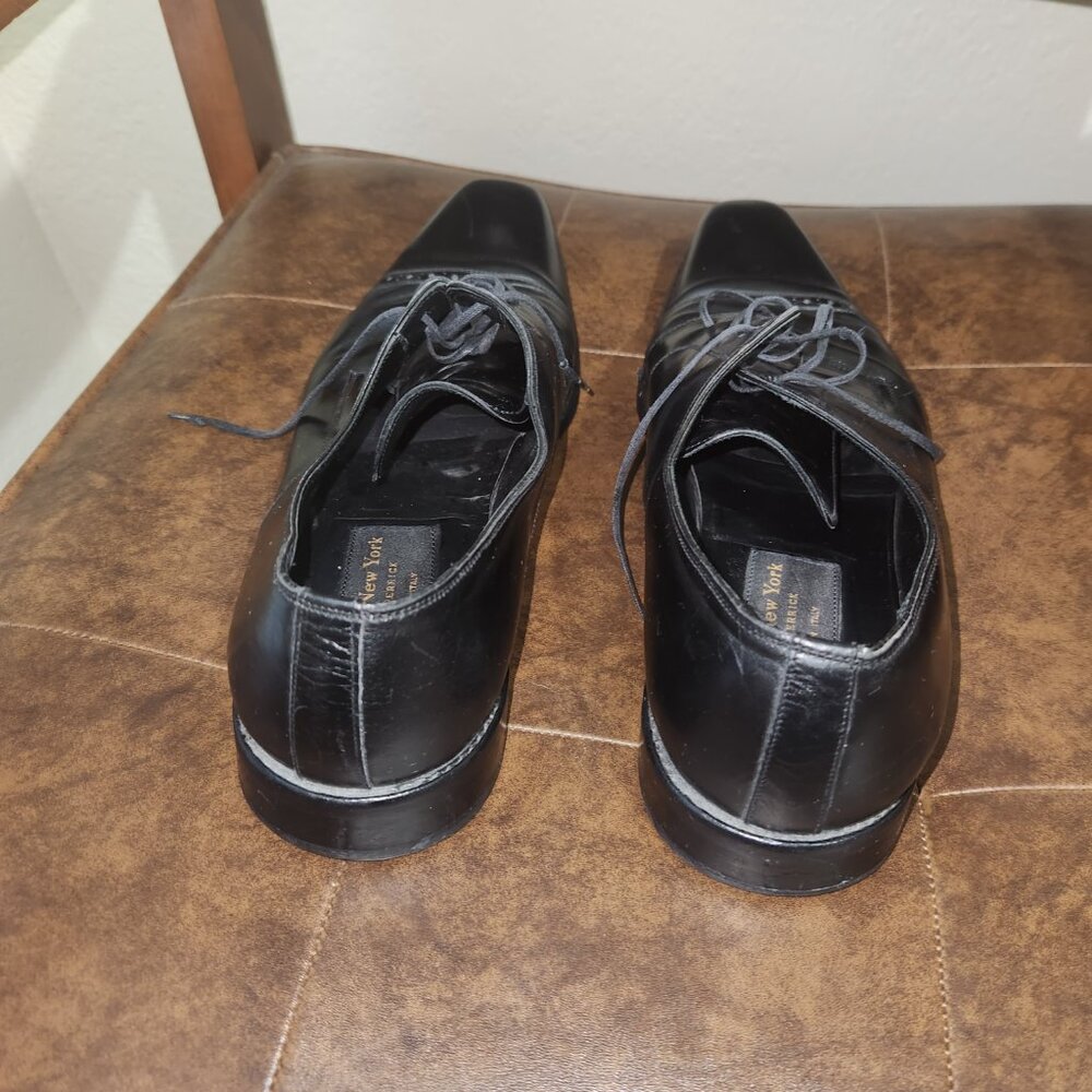 Shoes - Picture 6 of 6